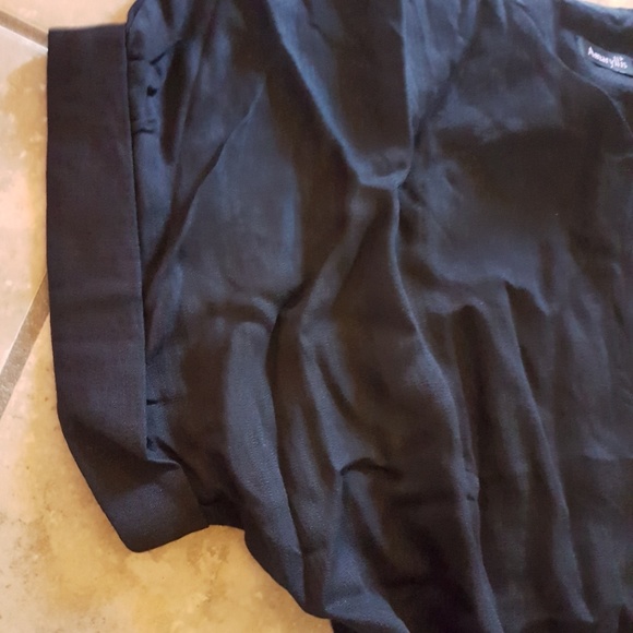 Amaryllis top medium nwot - Picture 2 of 2